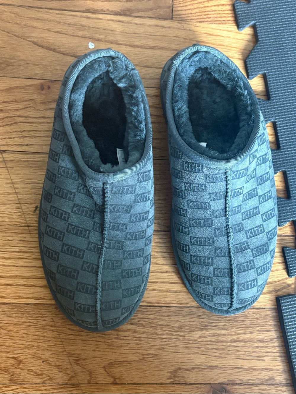 Kith Monogram Shearling Slippers in Stadium Green Colorway Men’s Size US 9 (42)